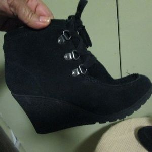 Mia Brisk Suede Tassel Ankle Boots Womens Size 6.5